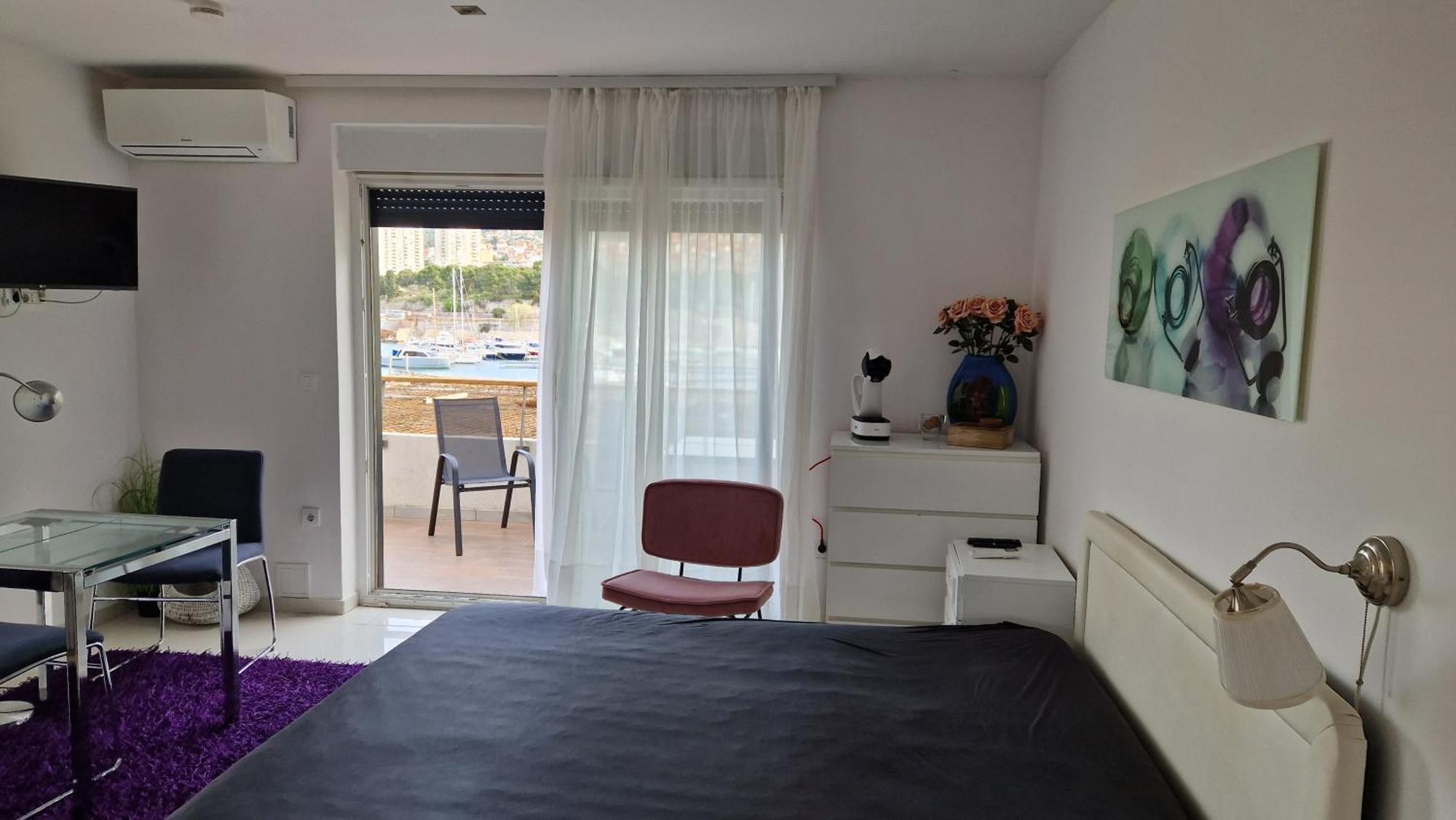 Apartment Basic Mansion Mandalina *
