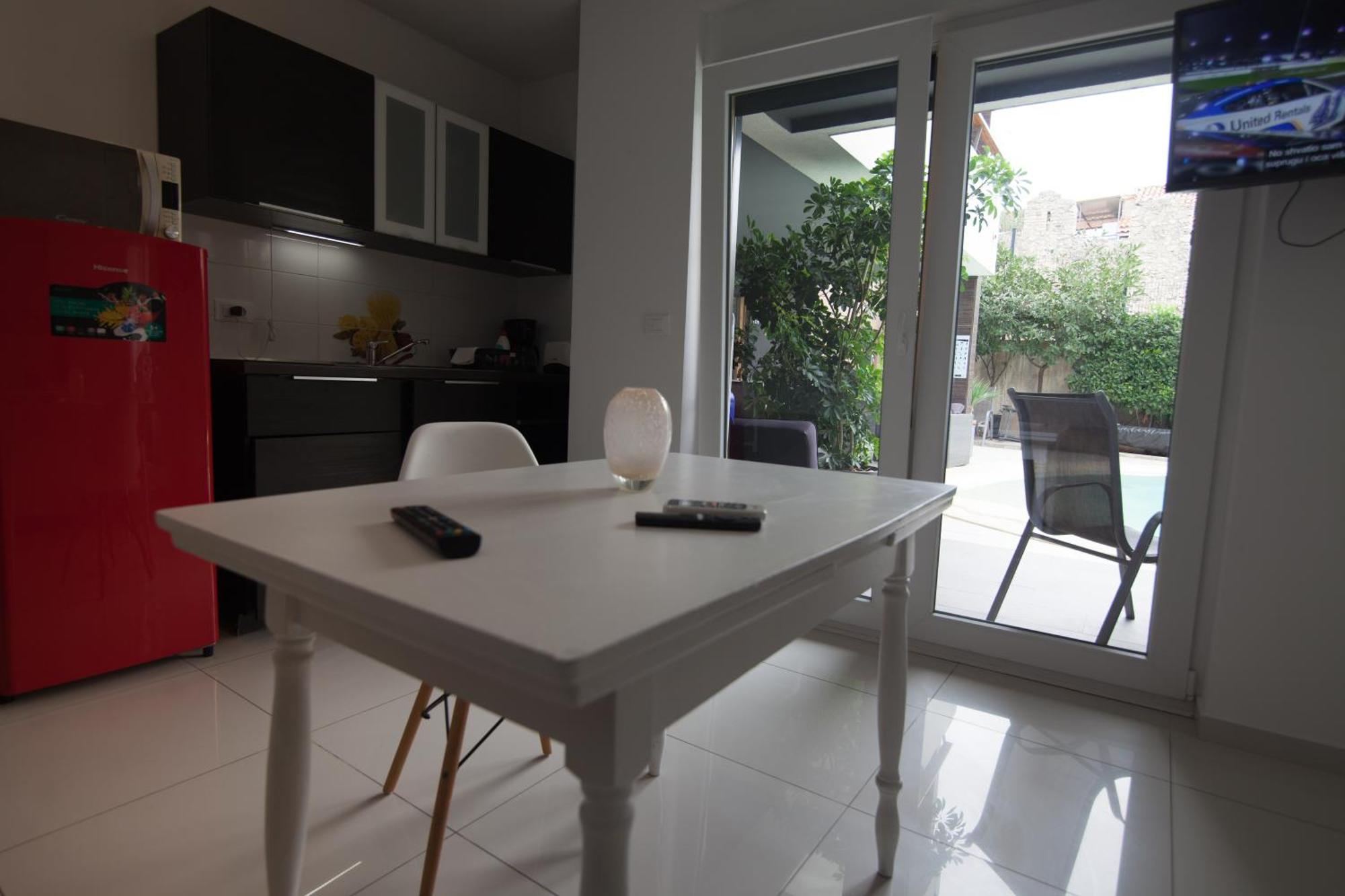 Basic Mansion Mandalina