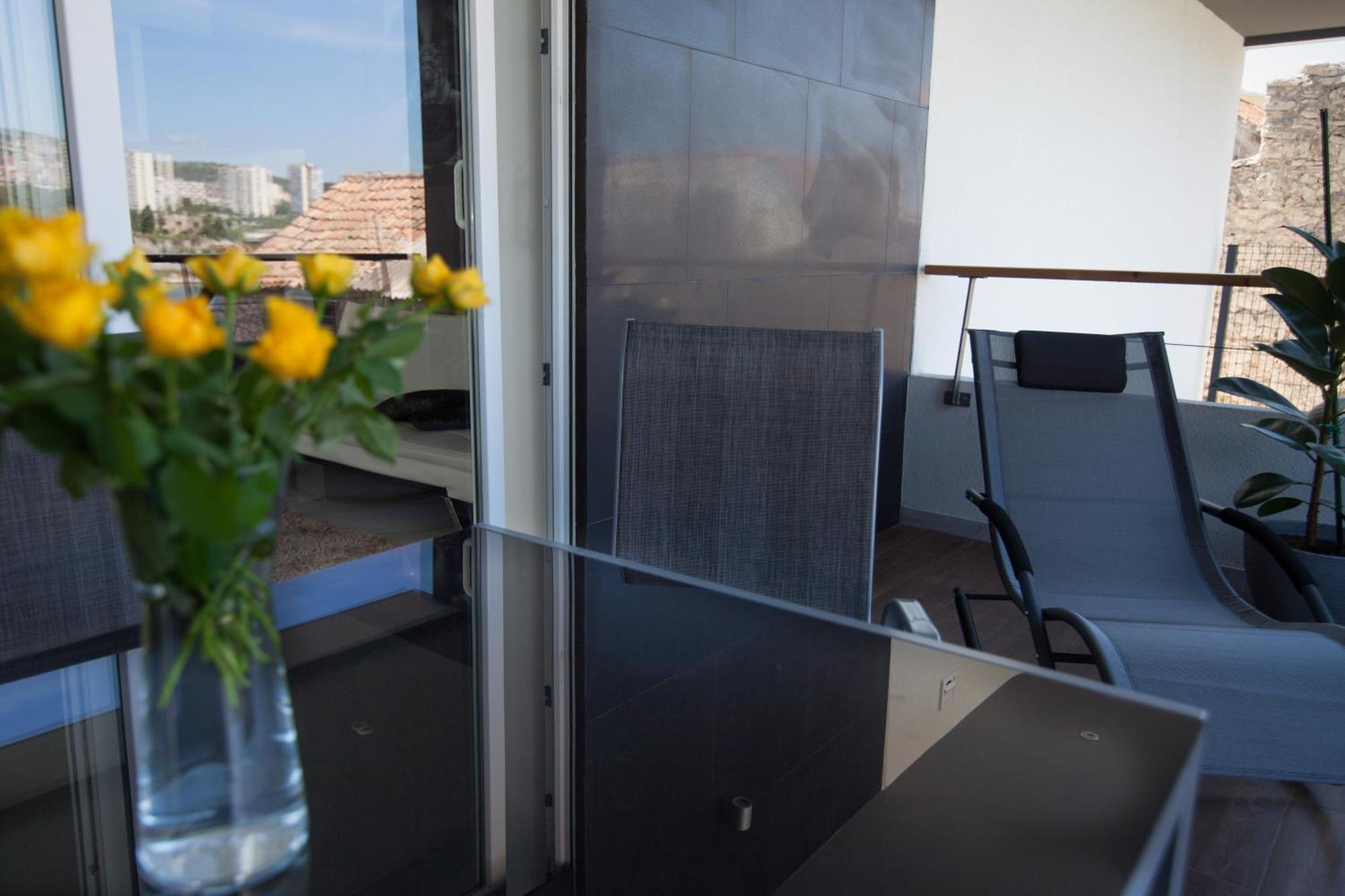 Apartment Basic Mansion Mandalina